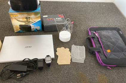 Acer Laptop With Charger 2 Smartwatches 3D Lamp Illusion (Attack On Titan), VR Headset