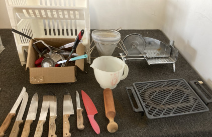 Kitchenware Including Knives Plastic Stacking Baskets Meat Cutter , Ladle Spoons And Forks And Spatulas
