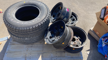 (2) 30x9.50R15LT & (4) 5x5.5x15&rdquo; Rims