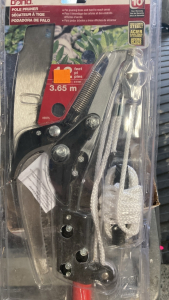 New In Package Pole Pruner