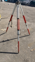 (1) Surveyors Tripod