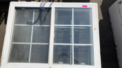 (2) Sliding Pane Window