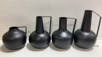 Set of 4 Black Aleta Vases