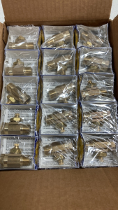 Box of Straight Integral Shut-Off 1/2&rdquo; FIP Inlet x 1/2&rdquo; MIP Outlets