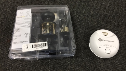 Doorknob Set and First Alert Smoke Alarm