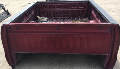 Chevy Silverado Truck Bed 84&rdquo;x75&rdquo; Maroon