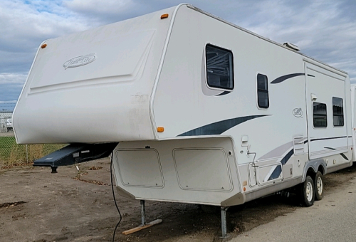 2004 R-VISION TRAIL LITE