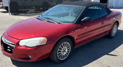 2004 CHRYSLER SEBRING - CONVERTIBLE!