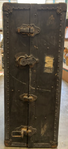 Trunk, 4 Drawers