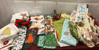 Kitchen Towels, Baskets & Gift Boxes