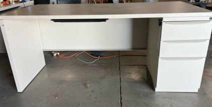 Desk, 66&rdquo;x30&rdquo;x29&rdquo;