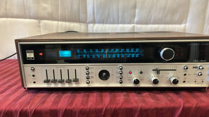 Fisher Receiver, Powers On