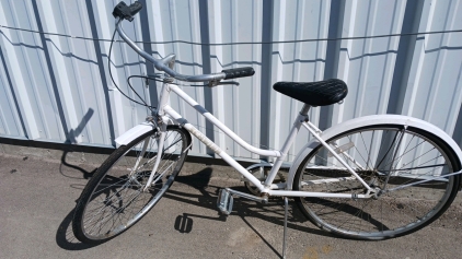 26" Schwinn Bicycle (Painted White)