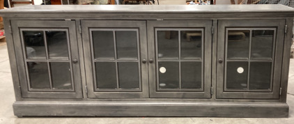 Grey Hutch (L-7ft, W-18”, H-32”)