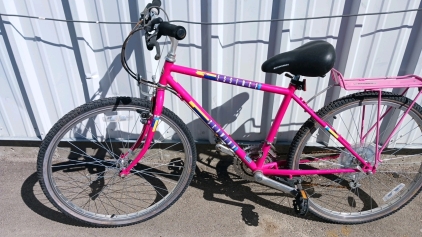 26" Schwinn Essence Bicycle (Pink)