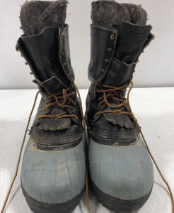 Whites Shoes Size 10