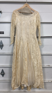Vintage 1950s Lace Wedding Dress