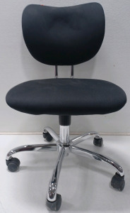 (1) Adjustable Padded Mesh Office Chair