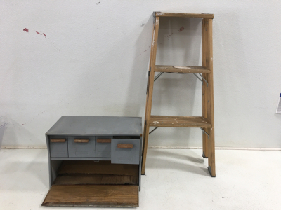 3ft Ladder And Storage Cabinet