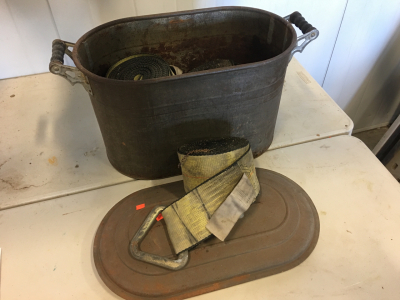 Old Tub and Tow Straps (sp17)