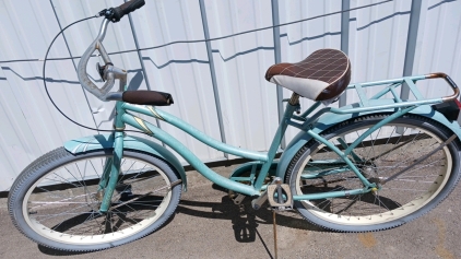 26" Huffy Beach Cruiser Bicycle (Green)