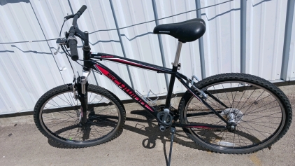 26" Schwinn Sidewinder Bicycle (Black)