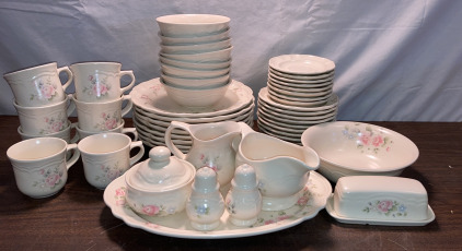 PFALTZGRAFF 49 Dish Set