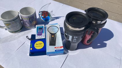 Grandparents Mugs, Mom/Dad Thermos Set, Measuring Tape, Pocket Calculator, Magnifying Glass, Acrylic Fishbowl Figure