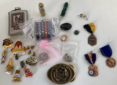 Fashion Jewelry, Bages Of Honor, Pins And More