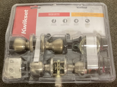 Kwikset (2) Door Knob Sets W/ (2) Single Cylinder Deadbolts