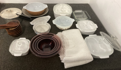 Set Of 6 Wooden Bowls, 4 Mixing Bowls, Set of 3 Metal Bowls, Pressure Cooker, Set of 4 Serving Dishes