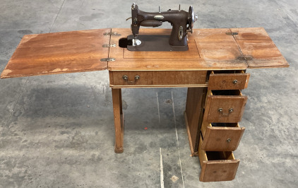 Vintage Sewing Table With Machine!