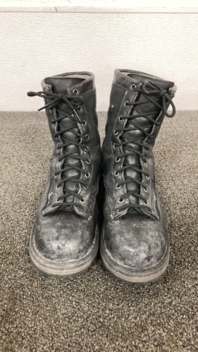 Danner Size 9.5 Men’s Steel Toe Boots