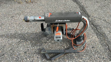 Black And Decker Radial Arm Saw, Powers On