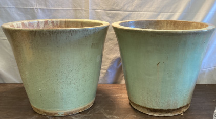 Large Pottery Plant Pots (2)