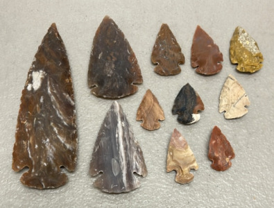 (10) Arrowheads 1.25&rdquo; To 2.50&rdquo; Long, (1) Large Spearpoint 4.75&rdquo; Long
