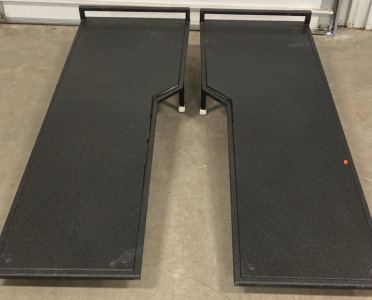 2pc Black Metal Frame for Back of SUV/Truck