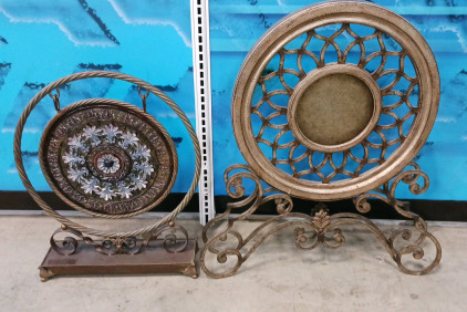 (2) Metal Home Decorative Art