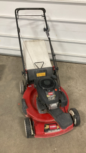 Toro 22&rdquo; Gas Powered Lawnmower