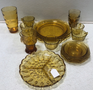 Vintage Topaz Glassware Set Including Divided Server