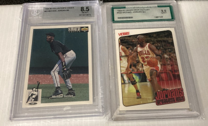 1994-95 Collectors Choice #23 Michael Jordan BB Becket 8.5 & 1999-00 Upper Deck Victory #422 Michael Jordan GH Advantage Grading 9.0 Mint