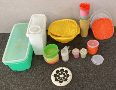 Assortment Of Tupperware