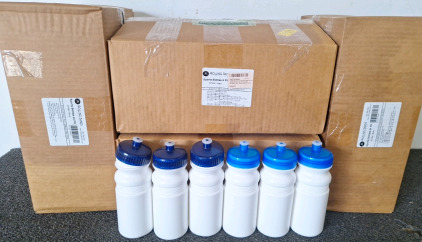 4 Boxes Of 24 Pk Blue/Navy 20oz Sports Bottles 96 Total
