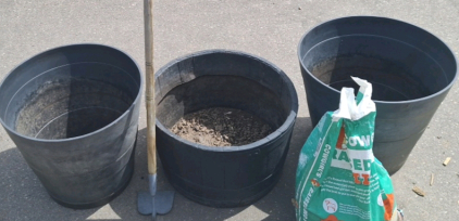 3 Large Flower/Garden Pots, Garden Soil & Gardening Hoe
