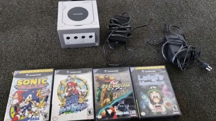 Nintendo GameCube With Games