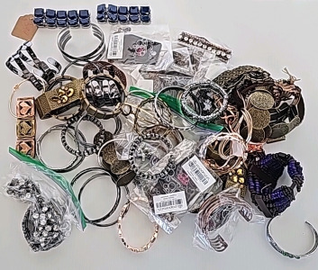 75 Braclets NEW