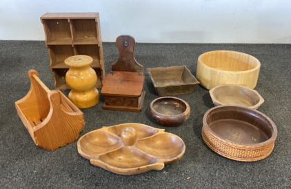 Assorted Wooden Home Decor