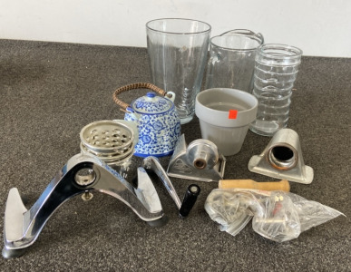 &ldquo;Merry Grinder&rdquo; Pieces, Vintage Teapot, Glassware