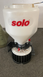 Solo 421 Multipurpose Chest Mount Spreader; Water Can
