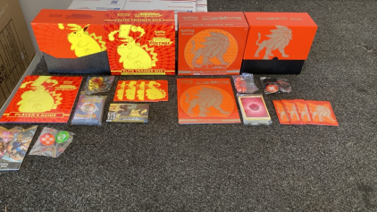(2) Pok&eacute;mon Elite Trainer Box